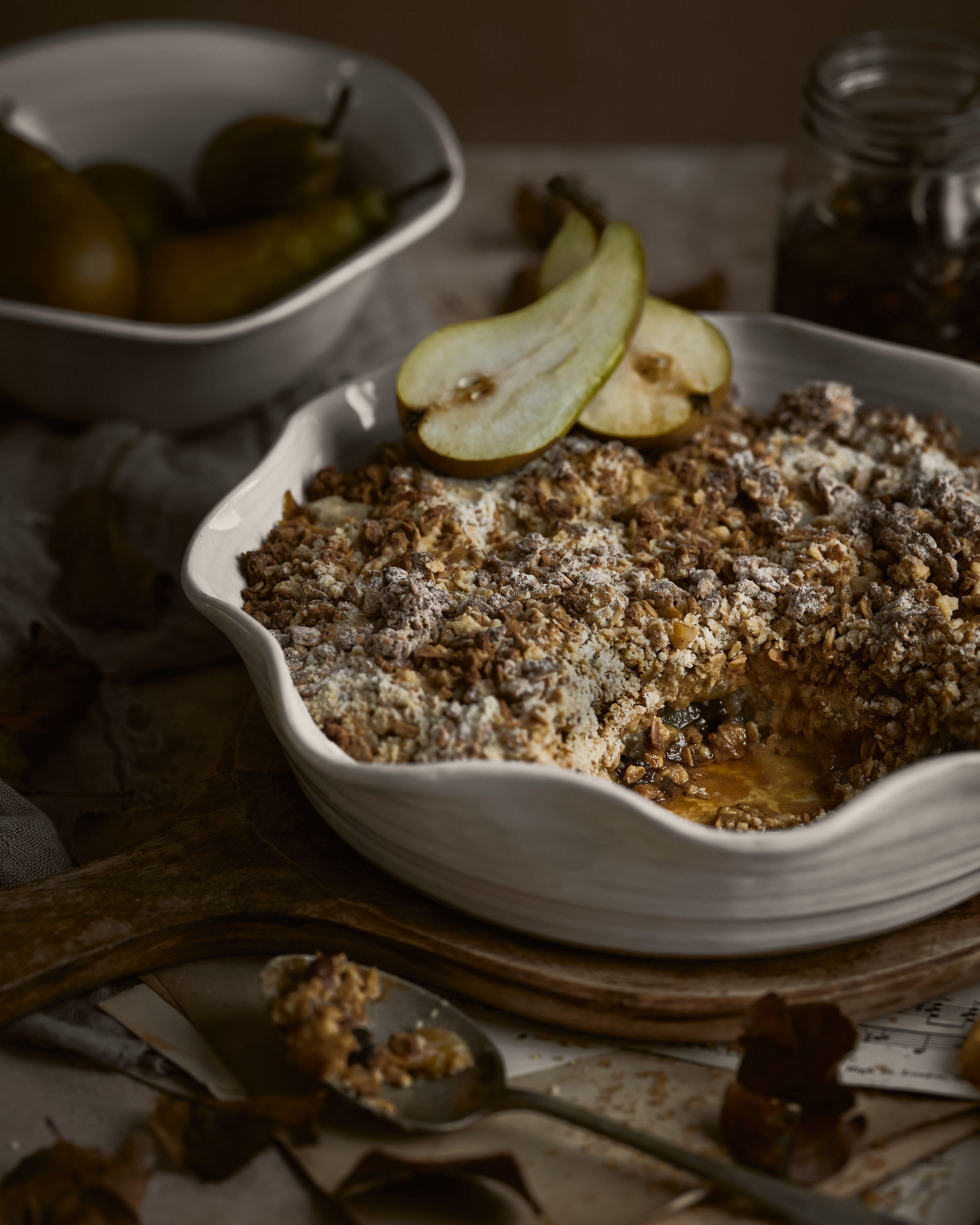 Pear, Mincemeat & Ginger Granola Crumble – Farmhouse Pottery