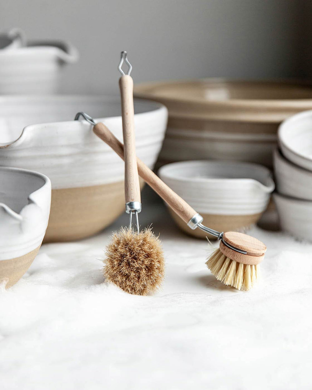 Dish/ Kitchen Brush, Short Handle – BeWellTy Sustainable Living