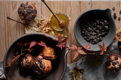 Cinnamon Honey Chocolate Chip Muffins