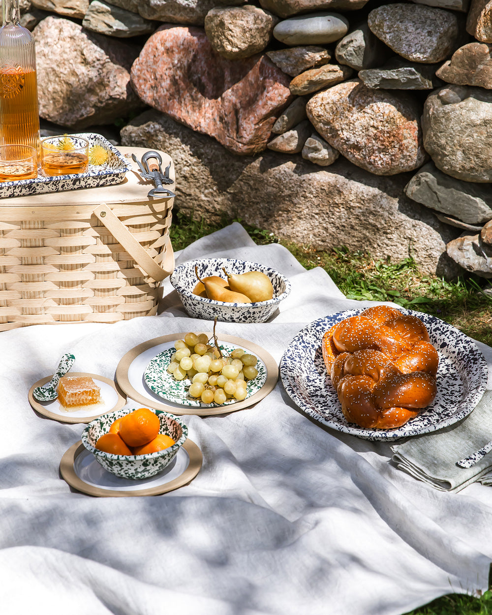 Spatter Enamelware Place Setting - Thumbnail 5