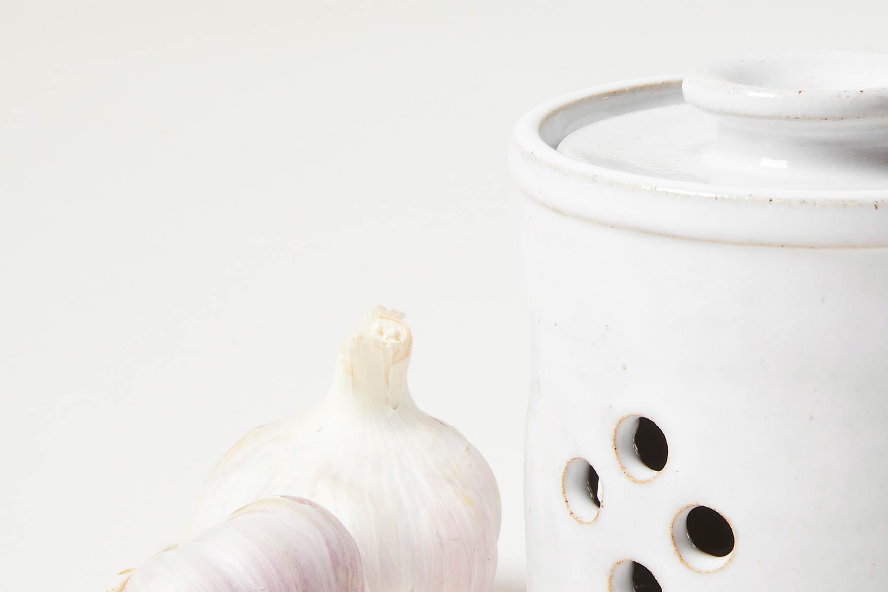 Silo Garlic Keeper